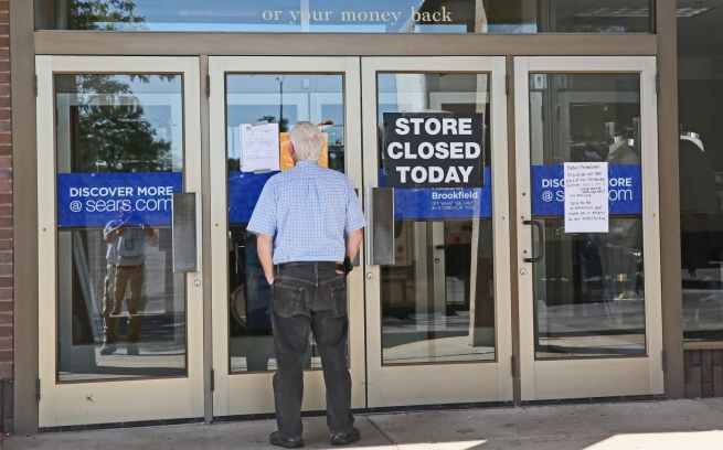 Credit Suisse: в 2017 г. в США могут закрыться 8600 магазинов
