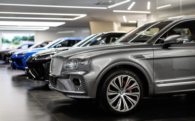 Продажи новых автомобилей за пять месяцев упали на четверть Продажи новых автомобилей за пять месяцев упали на четверть