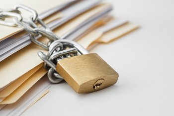 Как защитить документы от несанкционированного доступа?