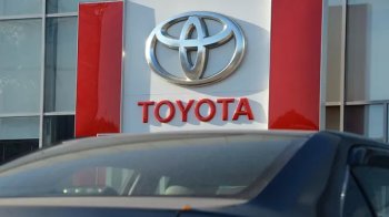 Заводы Toyota в Японии приостановили работу из-за сбоя