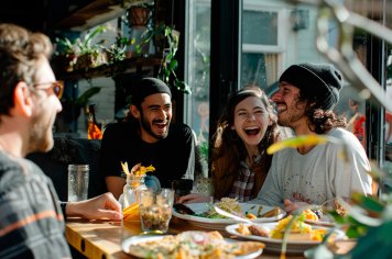 Как ресторану поднять выручку в сложные времена – стратегии от собственника сети ресторанов «Супра»