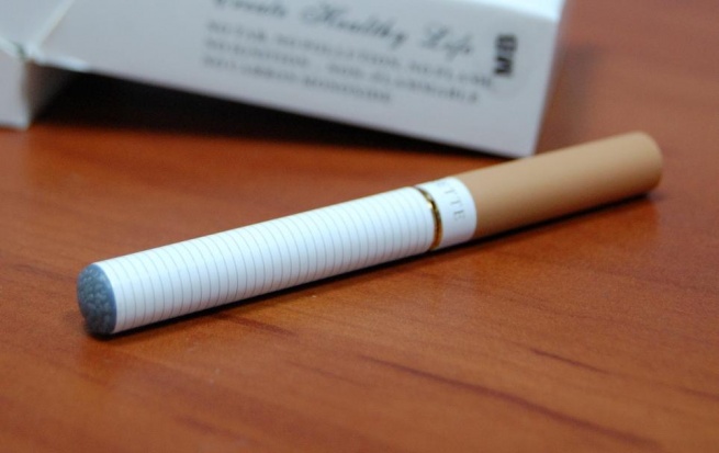 Philip Morris переходит на электронные сигареты