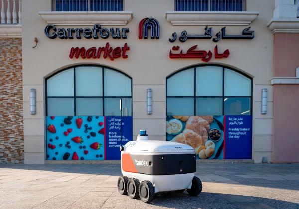 Роботы Яндекса будут осуществлять доставку из магазинов Carrefour в Дубае