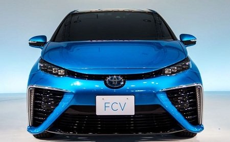 Toyota выпустит первый автомобиль с водородным двигателем
