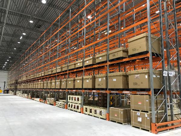 Торговые и дистрибуционные компании наращивают складские мощности в Петербурге