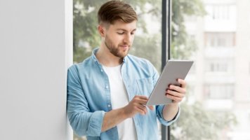 Apple отложила выпуск складного iPad