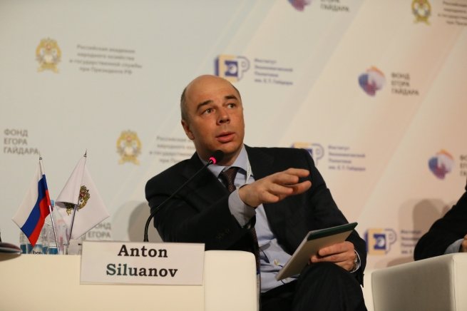 Силуанов: вопрос о введении налога с продаж решится в ближайшие дни