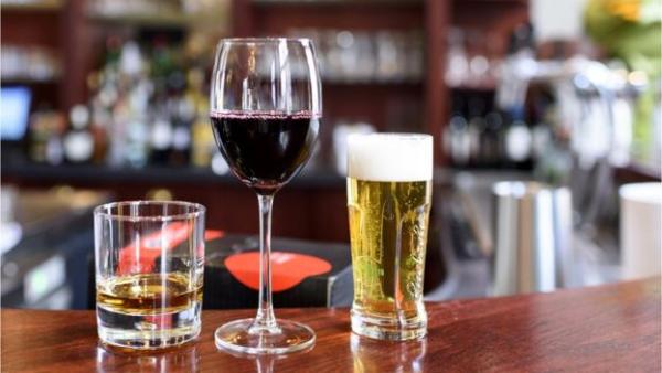ФАС раскритиковала запрет продаж спиртного в барах в жилых домах
