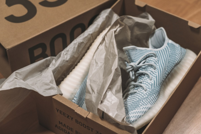 adidas запускает «фальшивую» распродажу кроссовок Yeezy