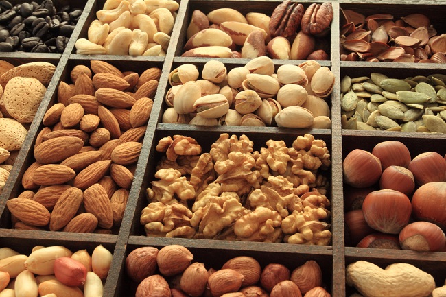 Импортозамещению не подлежит: почему цены на орехи стремительно растут