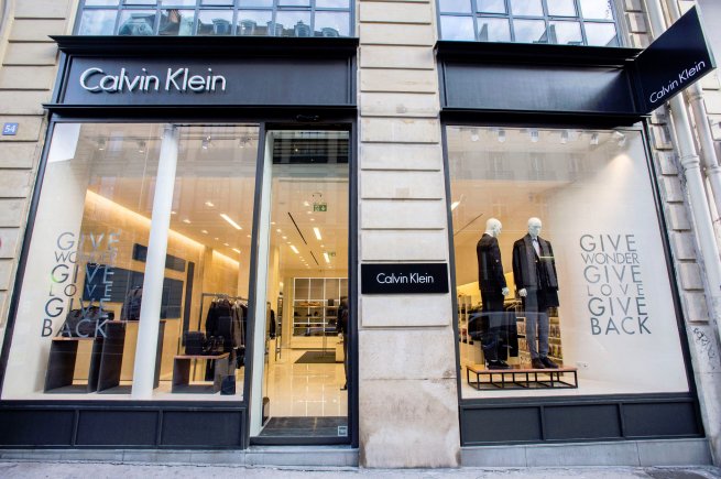 Calvin Klein и Tommy Hilfiger планируют продать турецким бизнесменам Calvin Klein и Tommy Hilfiger планируют продать турецким бизнесменам