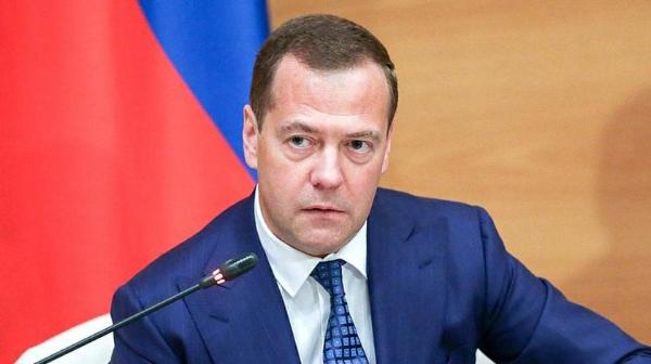 Дмитрий Медведев поручил найти замену ЕНВД