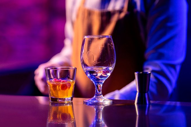 Новые правила по работе с крепким алкоголем в заведениях общепита: как теперь работать?