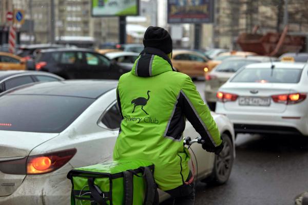 В приложении Delivery Club теперь можно оставить чаевые курьеру В приложении Delivery Club теперь можно оставить чаевые курьеру