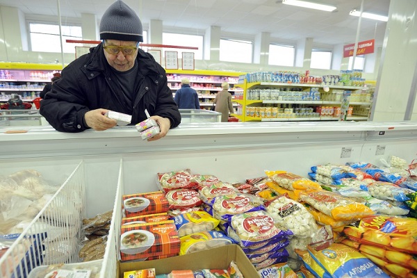 В Госдуме предложили ритейлерам бесплатно раздавать еду бедным