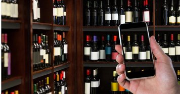 Глава АКОРТ указал на угрозы онлайн‑продаж алкоголя для рынка