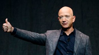 Amazon побил рекорд по скорости роста рыночной стоимости компании