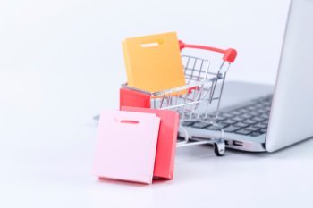 Дайджест е-com: самые важные обновления для работы на маркетплейсах в феврале