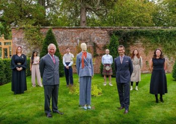 Yoox Net-a-Porter и Принц Чарльз представили совместную коллекцию одежды