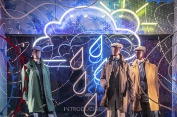 Самые стильные витрины мира: блеск неоновых огней