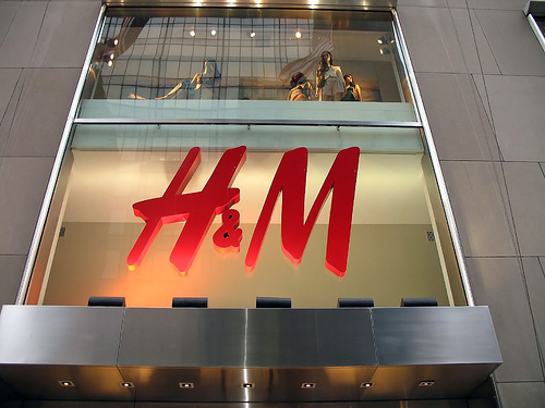 В магазинах H&M появится косметика 