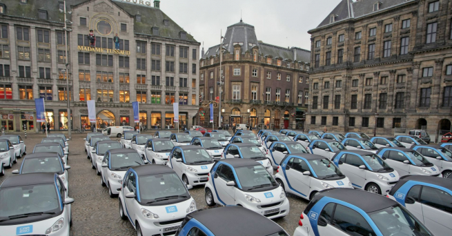Власти Амстердама к 2030 году запретят машины на бензине и дизеле