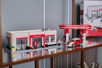 Brick Labs выпустил серию конструкторов совместно с «Лукойл» (ФОТО) Brick Labs выпустил серию конструкторов совместно с «Лукойл» (ФОТО)