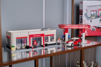 Brick Labs выпустил серию конструкторов совместно с «Лукойл» (ФОТО)