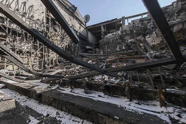 В Кемерово полностью снесли сгоревший ТЦ «Зимняя вишня»