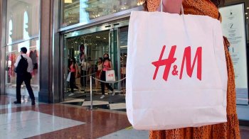 Магазины H&M останутся открытыми до полной распродажи складских запасов