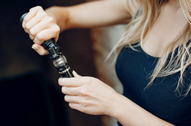 Доходы бюджета с акцизов на жидкости для вейпов упали на 96%