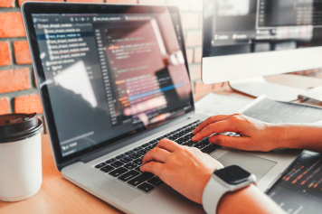 Не лендинг, а экосистема: как создать сайт, который вызывает доверие и закрывает крупные B2B-сделки