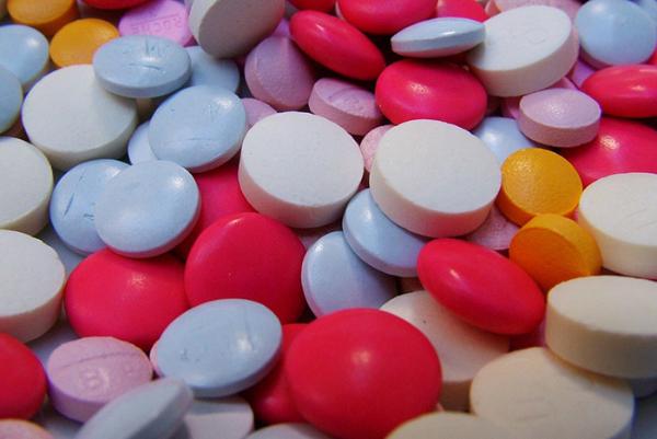 Российские аптеки смогут дистанционно торговать лекарствами с начала июня