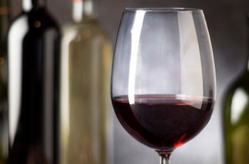 Минский завод виноградных вин намерен прекратить поставки в Россию
