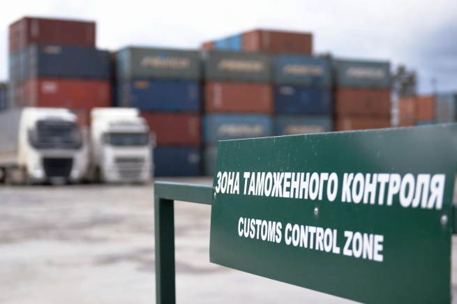 ФТС: В Россию пытаются завезти контрафакт под видом параллельного импорта