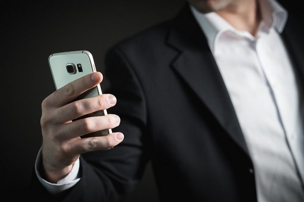 Тинькофф выводит на рынок собственного мобильного оператора