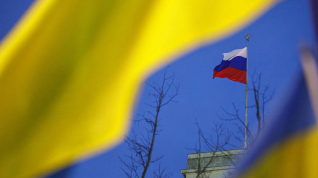 Крупные игроки российского рынка вносят изменения в свою деятельность на Украине
