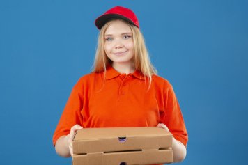 Количество соискателей на подработку курьером увеличилось вдвое