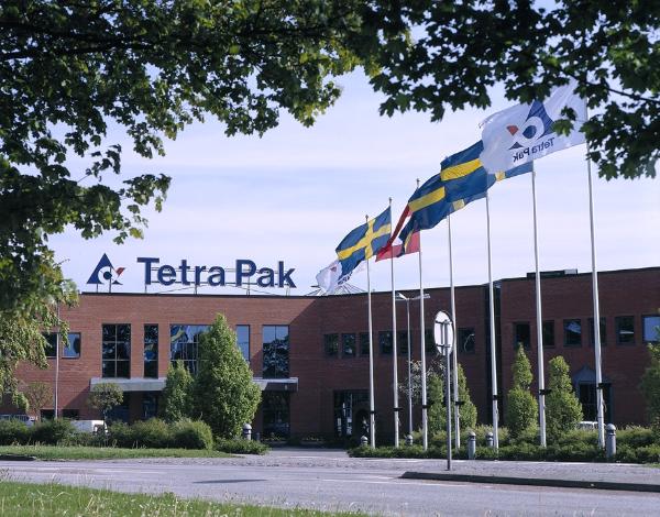 Tetra Pak продала российский бизнес местному менеджменту