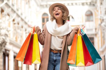 Россияне назвали лучшие города для шопинга