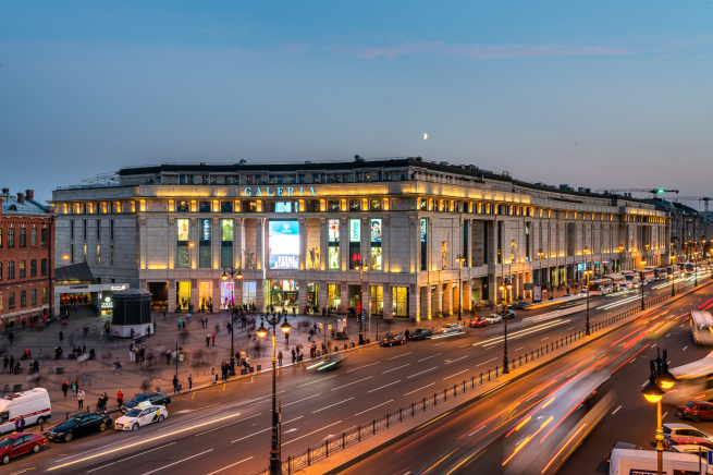 В первом квартале 2023 года в ключевых ТЦ Петербурга открылось почти полсотни новых магазинов