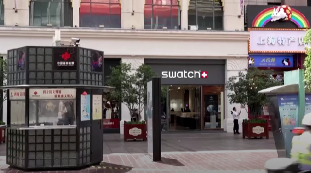 Swatch прекратила рекламную кампанию в Китае после обвинений в расизме