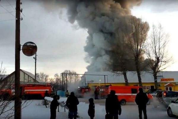 Владелец и руководители сгоревшей обувной фабрики под Новосибирском отправлены под домашний арест