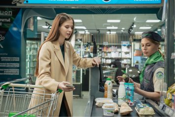 Доля безналичных оплат в розничной торговле достигла 87%