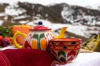 Модульбанк начал помогать селлерам с закупками в Киргизии и Узбекистане