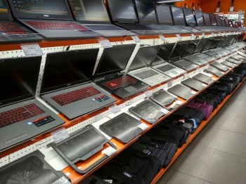 Продажи ноутбуков в России сократились более чем на 10%