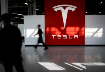 Совет директоров Tesla принял решение о выплате Илону Маску $30 млрд