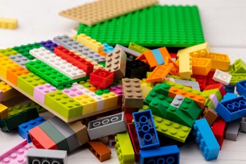 Роспатент продлил охрану товарного знака Lego в России | New Retail