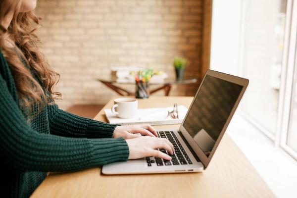 AliExpress Россия зафиксировал рост спроса на товары для работы из дома AliExpress Россия зафиксировал рост спроса на товары для работы из дома