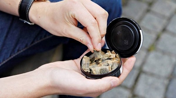 В России запретили розничную продажу сосательного табака 